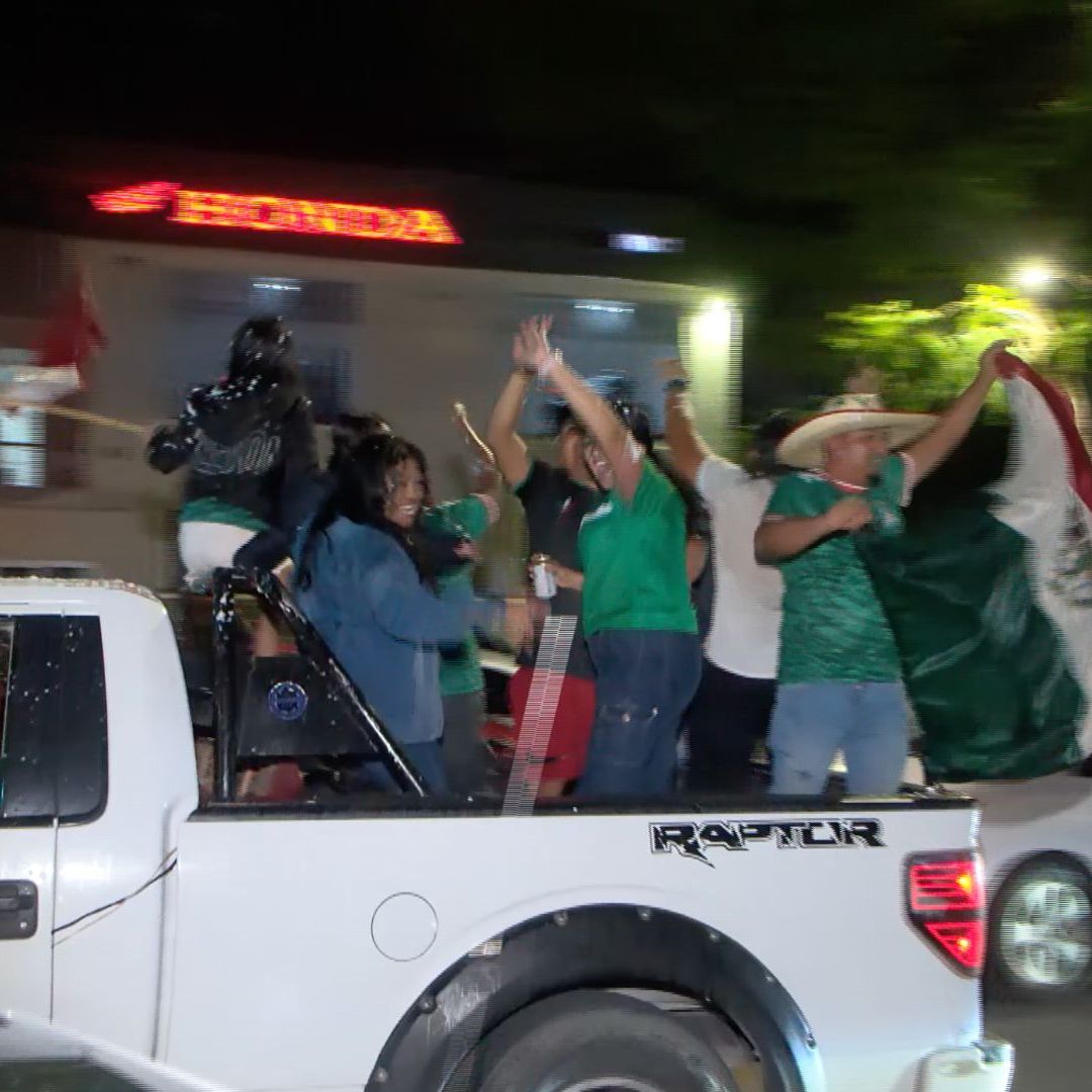 Potosinos Celebran el Triunfo Mexicano